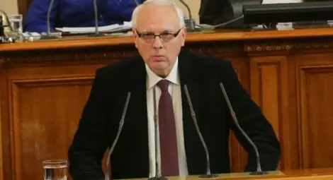 Велизар Енчев: Искров е получавал 45 000 лева заплата!