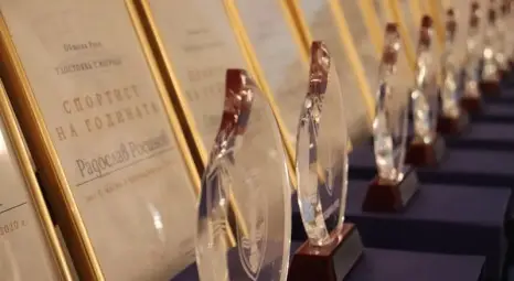 Ясни са десетте финалисти в анкетата на „Утро“ и Община Русе за Спортист на годината Ясни са десетте финалисти в анкетата на „Утро“ и Община Русе за Спортист на годината