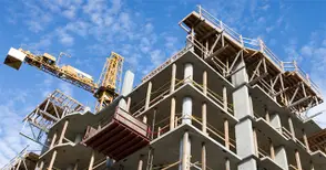 Изграждане на 14 сгради с 61 жилища  е започнато през първото тримесечие