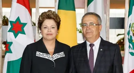 Посланикът в Бразилия: МВнР не работи