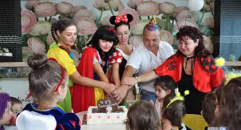 Батман и Снежанка оживяха в „Смехорания“ Батман и Снежанка оживяха в „Смехорания“