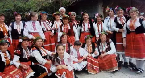 Красенски пенсионери поддържат живи Лъчитба, Еньова буля и още стари ритуали