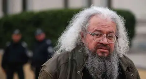 Босия: По-добре домати, отколкото гранати