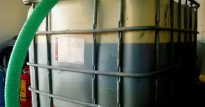 Доставчик на гориво мамил на едро детски градини