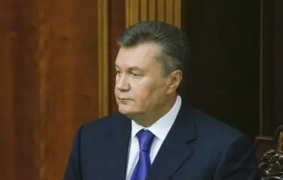 Янукович направи завой, ще преговаря с опозицията