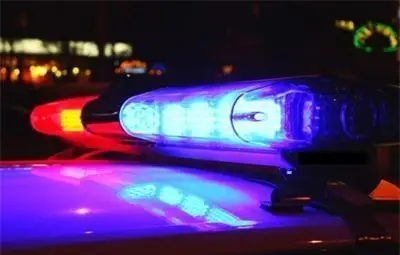 Спецполицаи претърсват вили в местността Папаз чаир