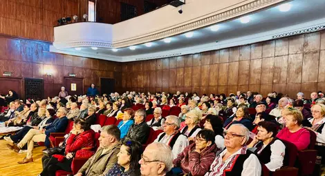 Международният фестивал &bdquo;Талантът възраст няма&ldquo; събра в Русе изпълнители от България, Румъния и Молдова