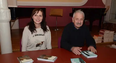 Мая Ангелова и Венелин Обретенов на представянето на двутомника с текстове на Веселин Тачев.Снимки: Красимир СТОЯНОВ