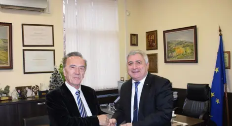 Професор от Атина споделя опит с колеги в Русенския университет