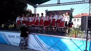 800 души ще се надпяват  и надиграват в Сандрово