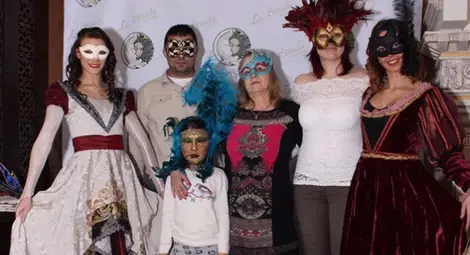 Италиански шлагери и маскирани лица  откриха венецианските празници в Русе