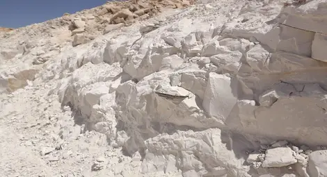 Фирма на Домусчиеви взе още едно находище на каолин край Ветово Фирма на Домусчиеви взе още едно находище на каолин край Ветово