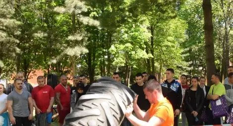 Здравеняци от университета ще спорят за трофея &bdquo;Най-силен мъж&ldquo;