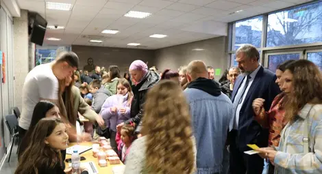 С богата празнична програма в Русе посрещнаха Китайската Нова година С богата празнична програма в Русе посрещнаха Китайската Нова година