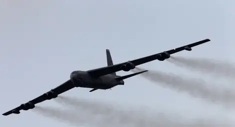 САЩ прехвърлили три самолета Б-52 в Европа САЩ прехвърлили три самолета Б-52 в Европа