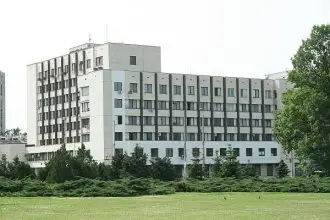 Наркоман хванат с два вида дрога на метри от полицията