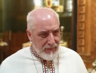 Архимандрит Виктор служи в храма „Свети Николай Гика“ в Букурещ този Великден. Архимандрит Виктор служи в храма „Свети Николай Гика“ в Букурещ този Великден.