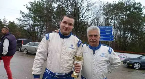 Пилот на &bdquo;Хоби-Кар&ldquo; пак скъса конкуренцията с 15 секунди