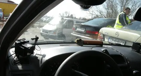 До 300 лева глоба за предоставяне на автомобил на шофьор без книжка