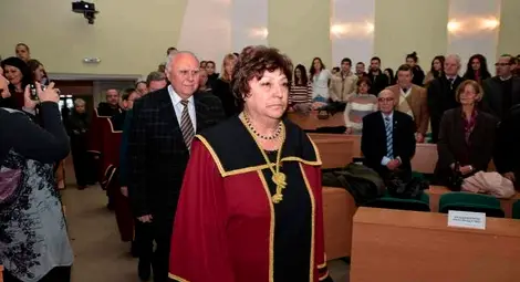 Основатели на обучението по кинезитерапия на юбилей в Русе