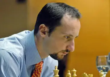 Топалов срещу непобедения Накамура в Гибралтар