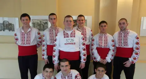 Цели семейства атакуват предварителните кастинги за &bdquo;България търси талант&rdquo; /галерия/