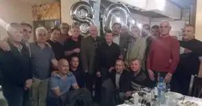 Великият Георги Ачев отпразнува юбилей в компанията на отличните си ученици