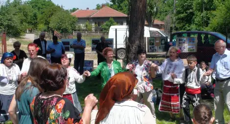 Срещи, изложба и засаждане на дърво изпълниха Деня на Дунавската мрежа ДАНЕТ в Русе /галерия/