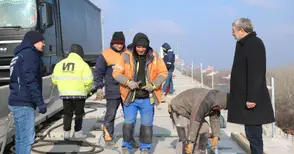 Подмениха над 40% от панелите в ремонтиращия се участък на Дунав мост