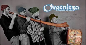 Перкусионист от „Оратница“ ще свири пред деца на джембе и калимба