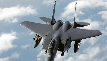 Боен самолет се разби в Испания