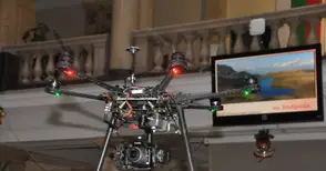 Дрон с HD камера излъчва на живо от университета