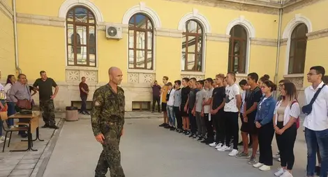 Президентът Радев поканен на клетвата на младите гвардейци Президентът Радев поканен на клетвата на младите гвардейци