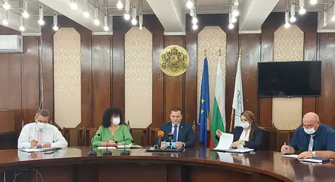 Крачка напред - Комитова приела част от таксите на Дунав мост да остава в Русе Крачка напред - Комитова приела част от таксите на Дунав мост да остава в Русе