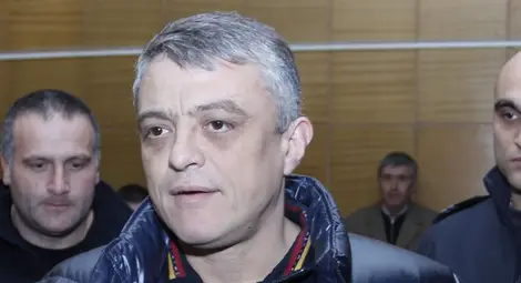 Вкараха в ареста Бисер Миланов заради  насъскан питбул и закани за убийство