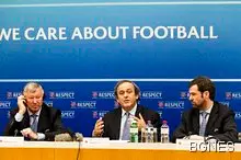 Алекс Фъргюсън започва работа в УЕФА