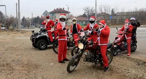 Над 250 рокери в Плевен влизат в ролята на Дядо Коледа