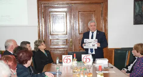 Единственият университетски вестник с непроменено име празнува 65-а годишнина