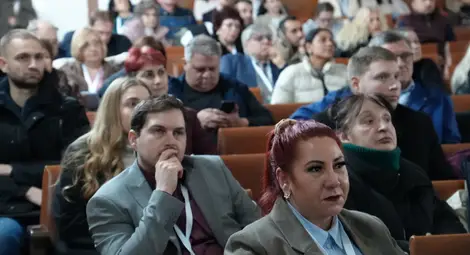 Научен форум в Павел баня очертава съвременните подходи в лечението на гръбначните заболявания