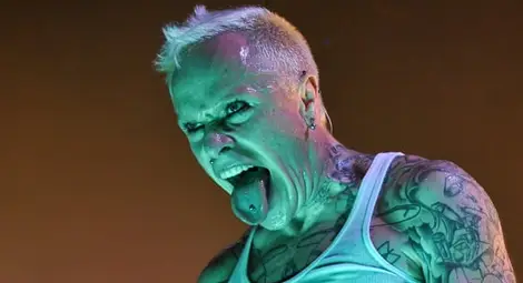 Внезапно почина вокалистът на легендарните „Продиджи“ Внезапно почина вокалистът на легендарните „Продиджи“