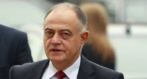 Лидерът на ДСБ Атанас Атанасов идва на събрание на партията