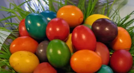 Канцерогенен оцветител в боите за яйца!