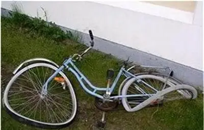 Нелепо: Велосипедист загина, загубил контрол заради 11 литра мляко