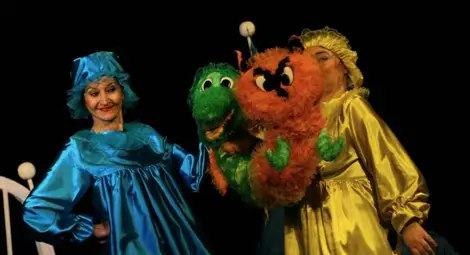 Кукленият театър кани малките си приятели да правят заедно кукли