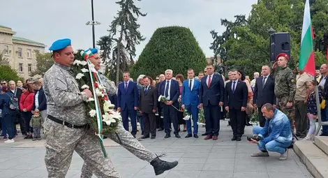 Пенчо Милков: За да я има независимостта, трябват кураж и непримиримост Пенчо Милков: За да я има независимостта, трябват кураж и непримиримост