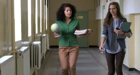 Богдана Денчева: Усмивката е ключа към сърцата на учениците Богдана Денчева: Усмивката е ключа към сърцата на учениците