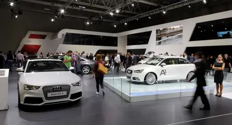 Електромобилите на &bdquo;Ауди&ldquo; ще се движат със слънчеви батерии