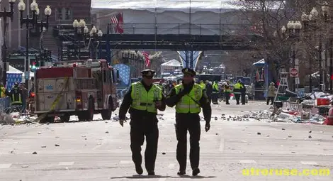 Заподозреният за атентатите в Бостън е мъртъв 