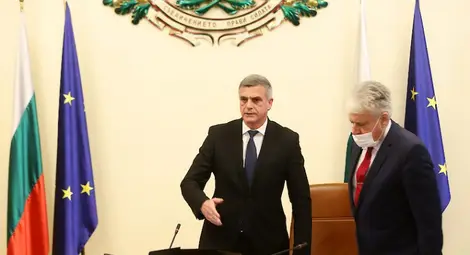 Лена Бориславова: Ако няма по-добри, ще оставим служебните министри Лена Бориславова: Ако няма по-добри, ще оставим служебните министри