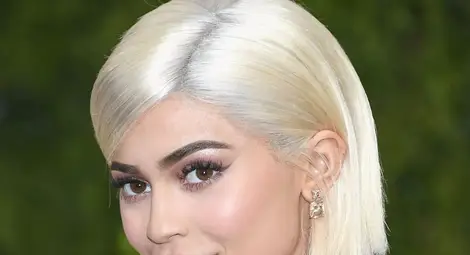 Кайли Дженър е в очакване на първото си дете